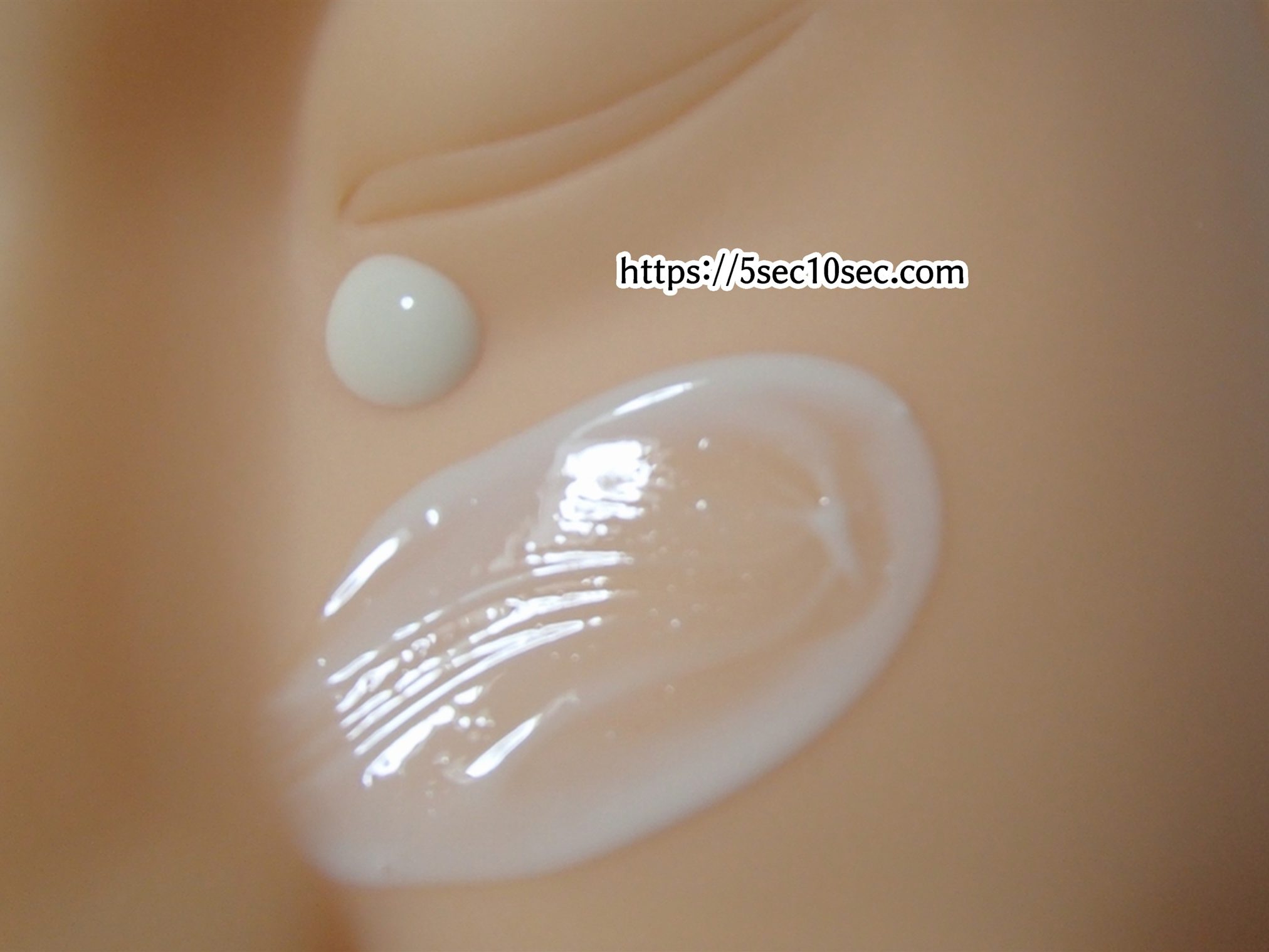 WELEDA ヴェレダ モイスチャー クレンジングミルク ミルククレンジング、ミルクタイプのクレンジングです