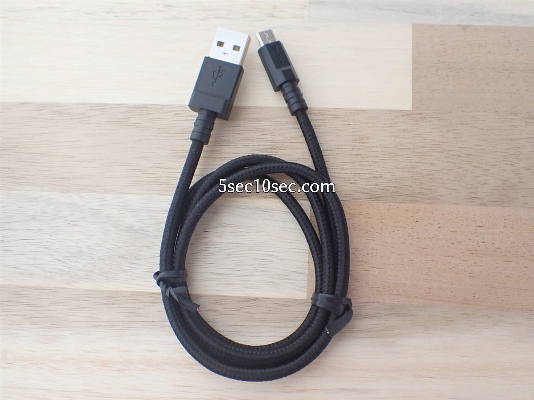 エレコム 2A対応 高耐久microUSBケーブル 0.8m USB ケーブル ブラック MPA-FAMBS2U08BK　開封写真