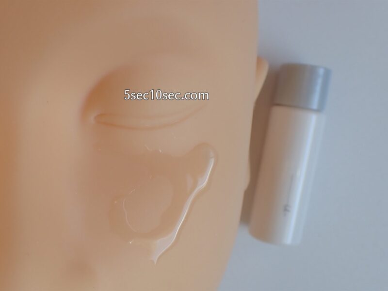 化粧水　オルビスユードット　ローション　20mL　馴染ませる前はサラッとした質感です　オルビスユードット 7日間体験セット