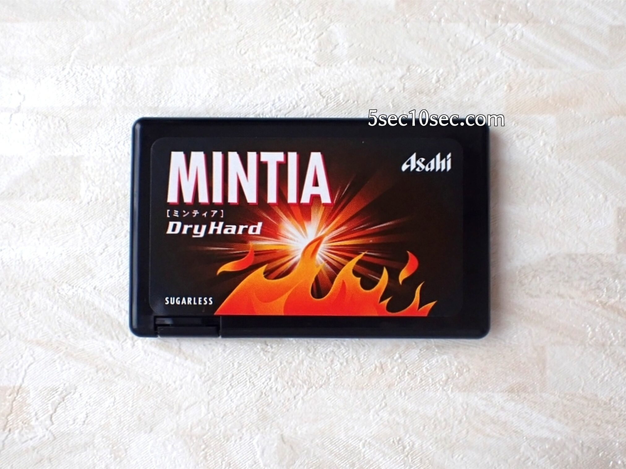 新ミンティア ドライハード 新MINTIA DryHard カードタイプ容器の写真
